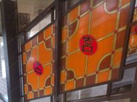 В магазинах и офисах